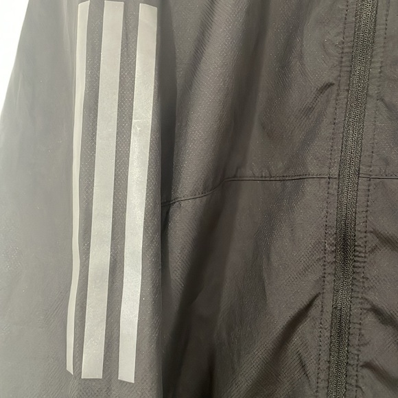 Adidas Own the run jacket. Large like new - Picture 4 of 7